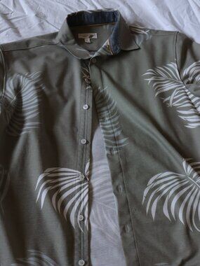 Fundamental Coast Shirt Men’s Medium Beige Palm Leaf Button Down Short Sleeve